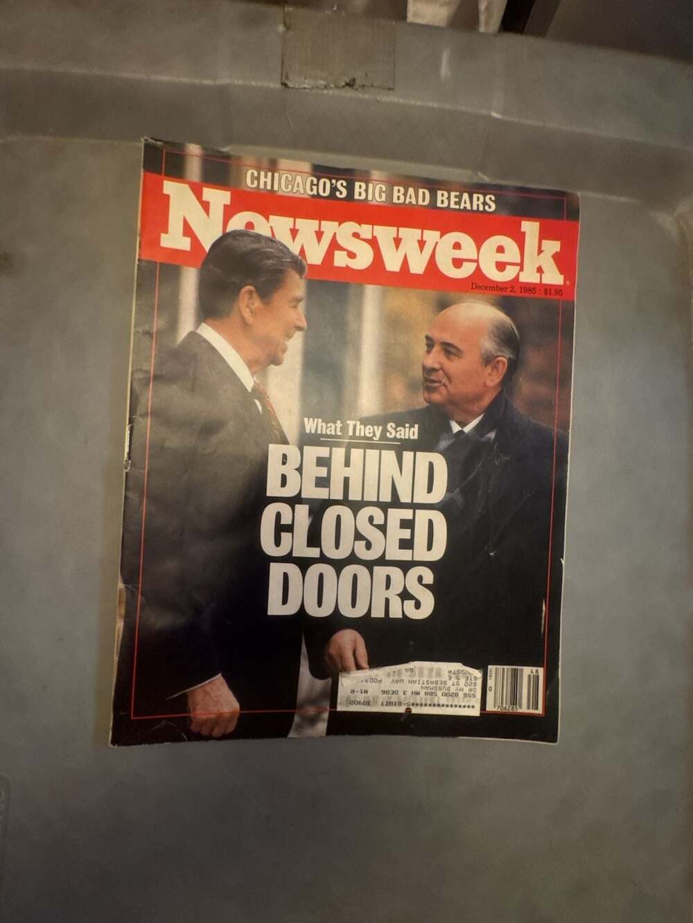 Newsweek Magazine December 2, 1985 Edition - Behind Closed Doors